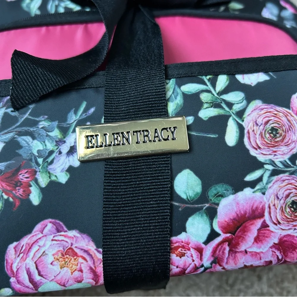 Black & Pink Floral Ellen Tracy 3 Piece Travel Makeup Pack |G4
